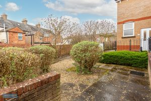 Communal Garden- click for photo gallery